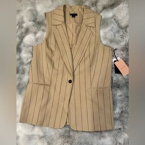 Halogen Black and Tan Vest
